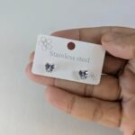 Heart stud earrings with cubic zirconia stones